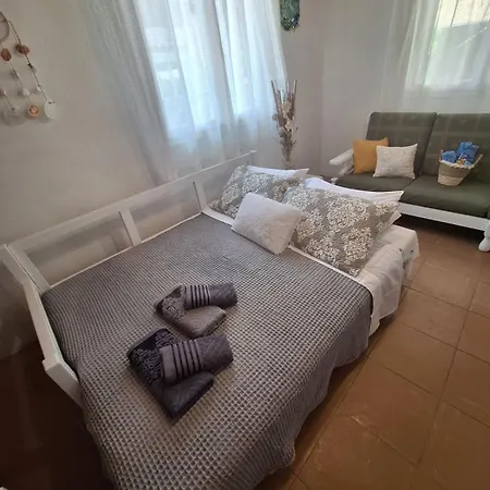 Dinas House 4 بيت للعطل *