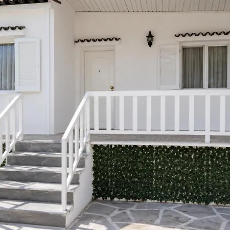 Dinas House 4 펜션 *