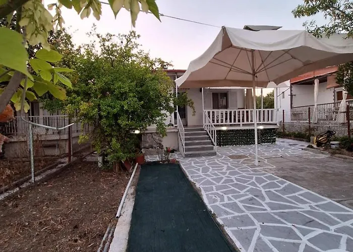 Сasa de vacaciones Dinas House 4 *