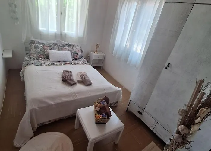 Сasa de vacaciones Dinas House 4 *