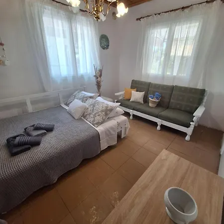 Ferienhaus Dinas House 4 *